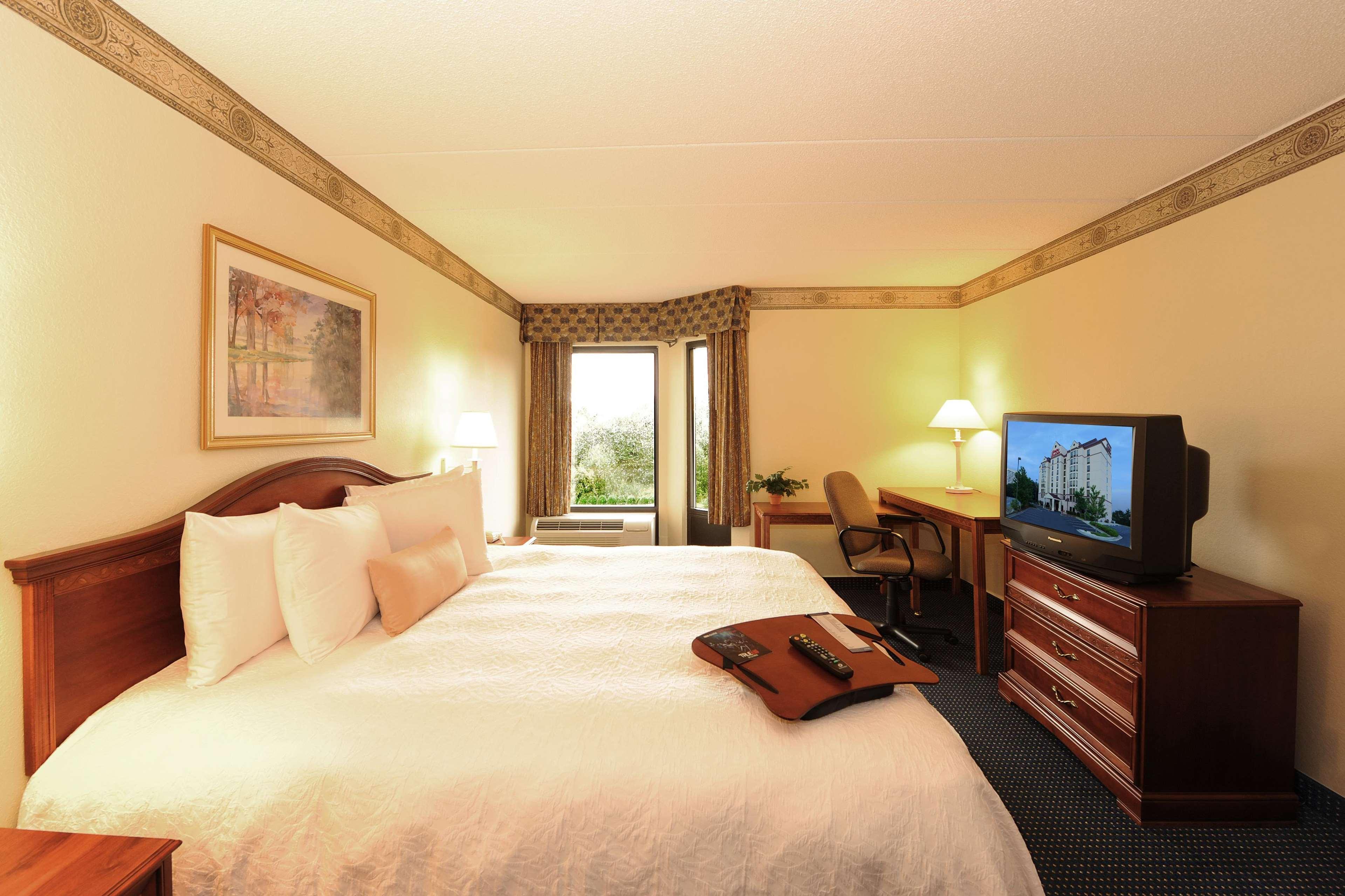Hampton Inn & Suites Atlanta-Galleria Smyrna Δωμάτιο φωτογραφία
