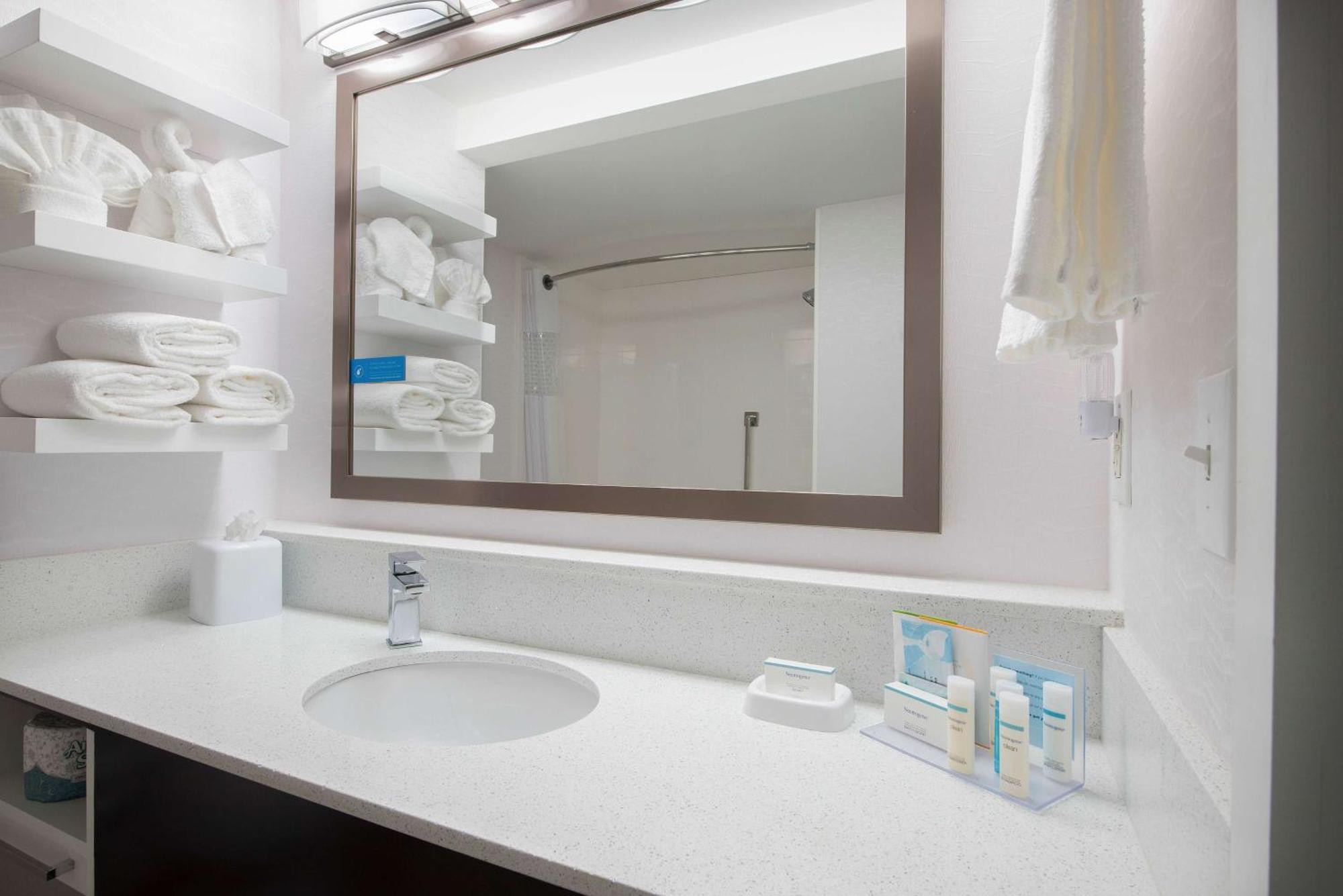 Hampton Inn & Suites Atlanta-Galleria Smyrna Εξωτερικό φωτογραφία